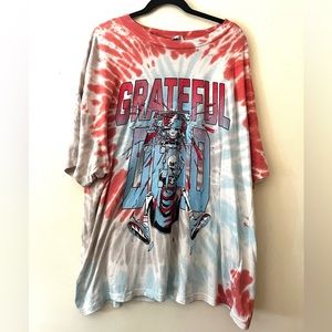 Men’s L OVERSIZED soft Gateful Dead blue and red tie dye graphic basketball T
